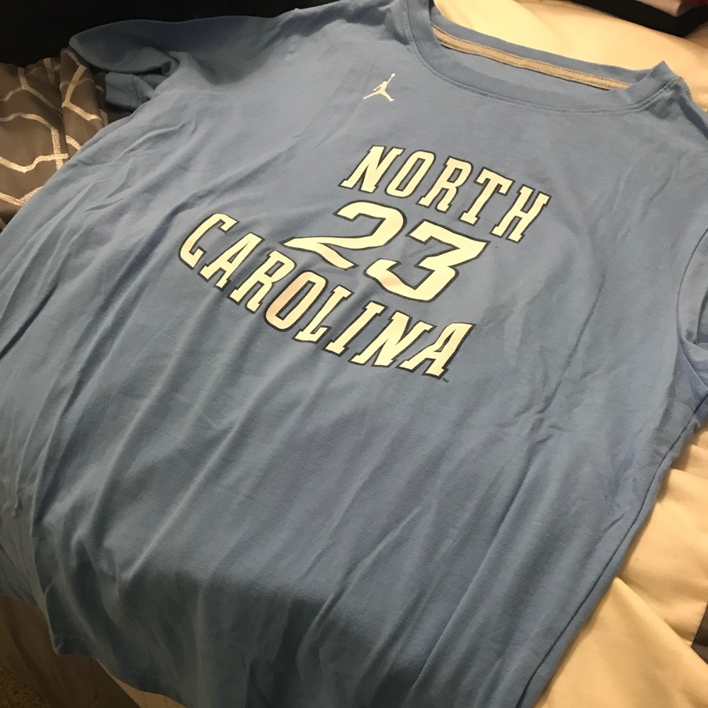 Boys XL UNC Jordan T-shirt
